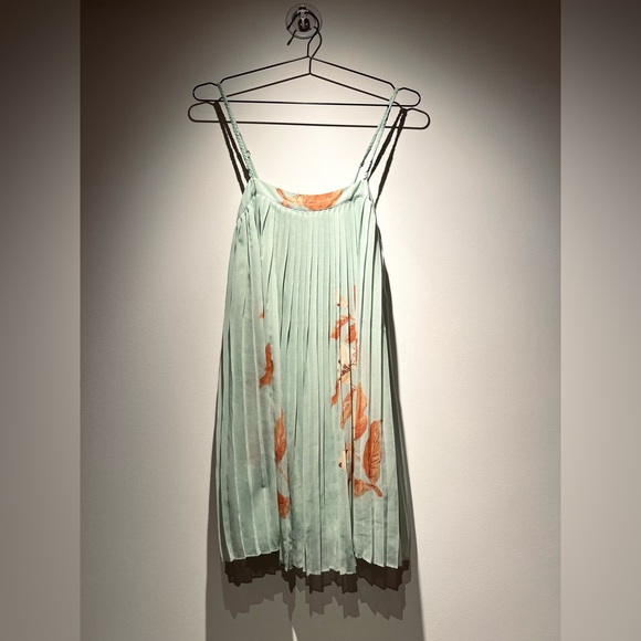 Pleated Shift Dress - Picture 2 of 3